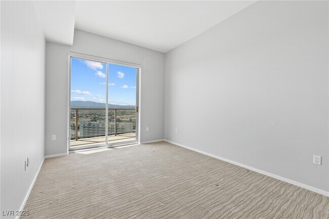Building Photo - 8255 S Las Vegas Blvd