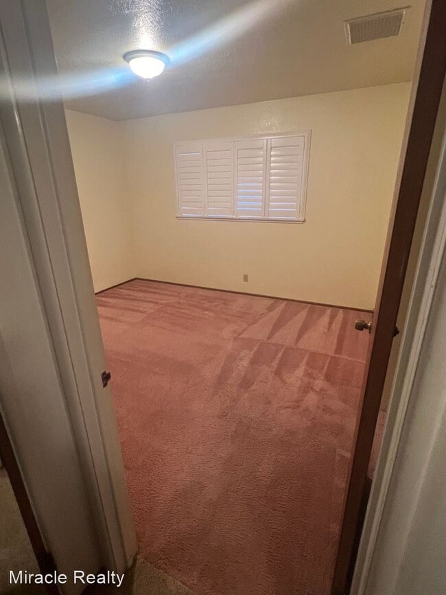 Building Photo - 3 br, 2 bath House - 3649 North 9th Street