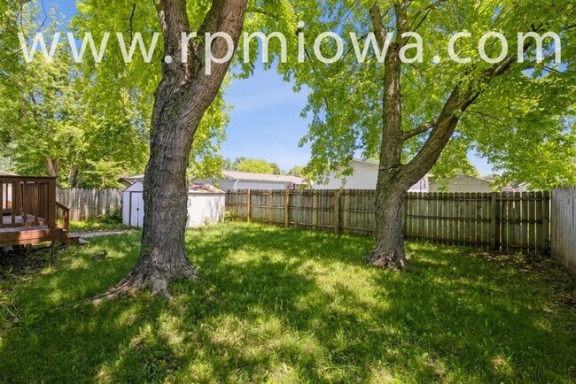 Building Photo - WONDERFUL RANCH HOME!! 2 Bed, 1 Bath Home in Ankeny