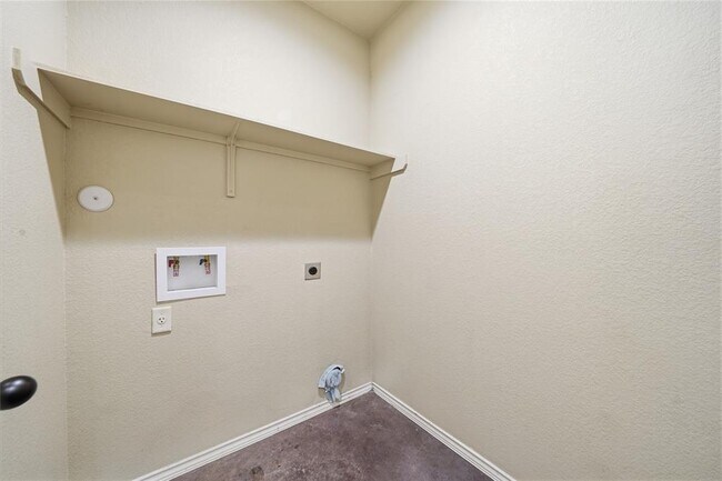 Building Photo - 533 Jack Rabbit Ln