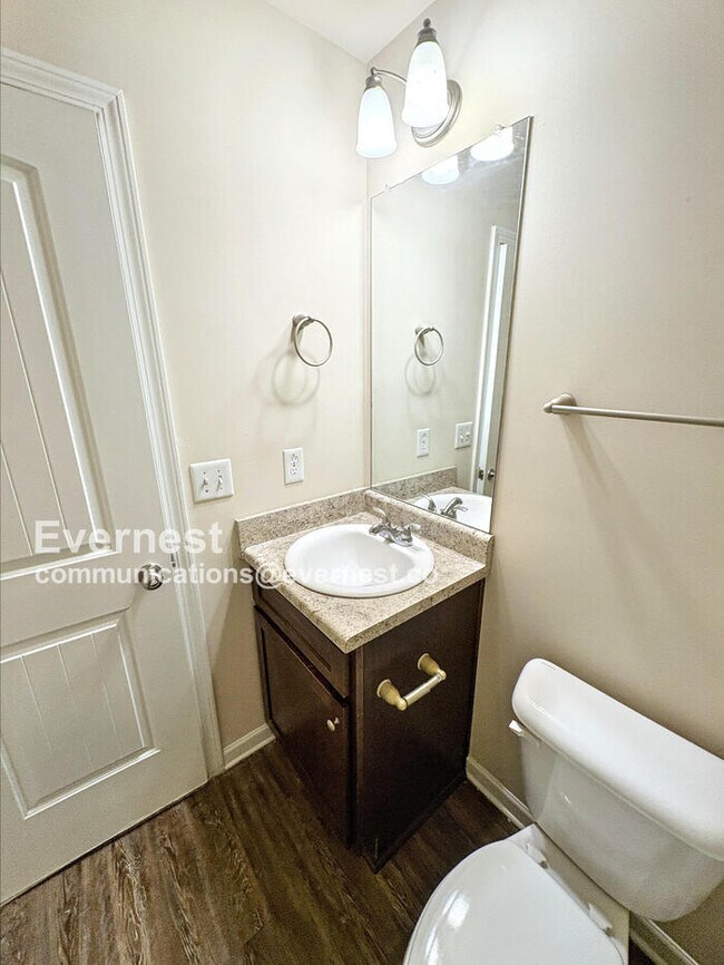 Building Photo - 1244 Faye Ct