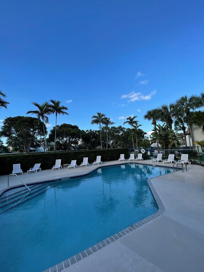 Building Photo - 209 Cypress Point Dr