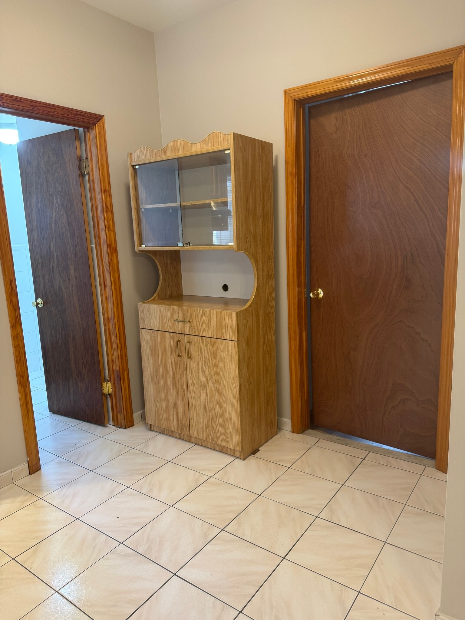 Added cabinets - 67 Humboldt St