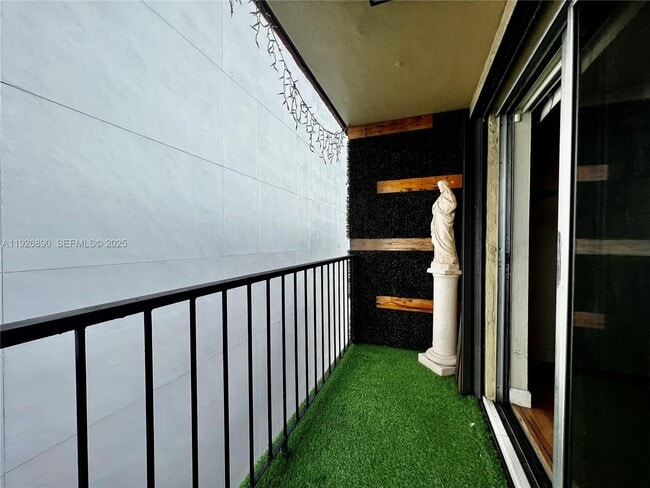 Building Photo - 424 SW 7th St