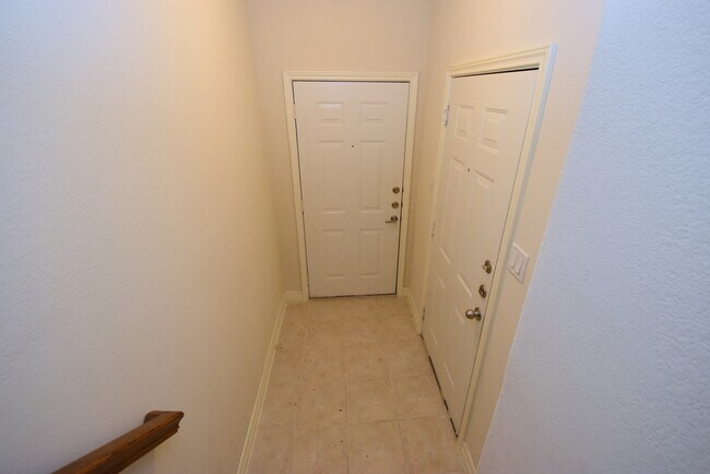 Building Photo - 12707 Boheme Dr