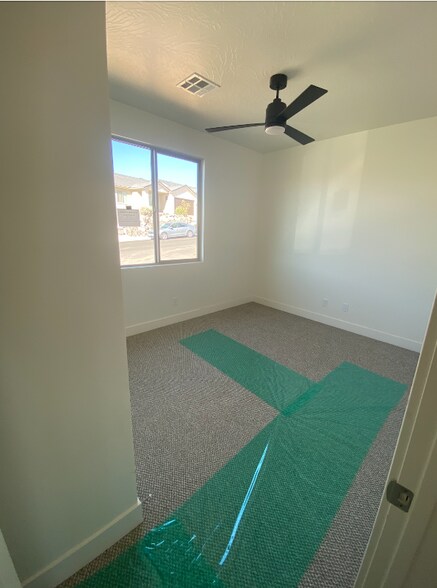 Building Photo - 1541 W 470 N