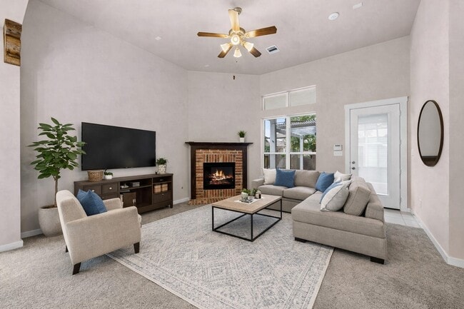 Building Photo - 17019 Seminole Ridge Dr