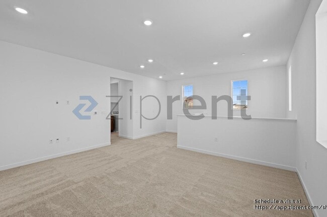 Building Photo - 1710 Halo Ave