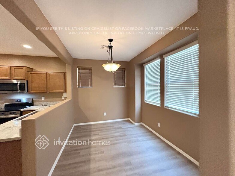 Building Photo - 451 S Hawes Rd