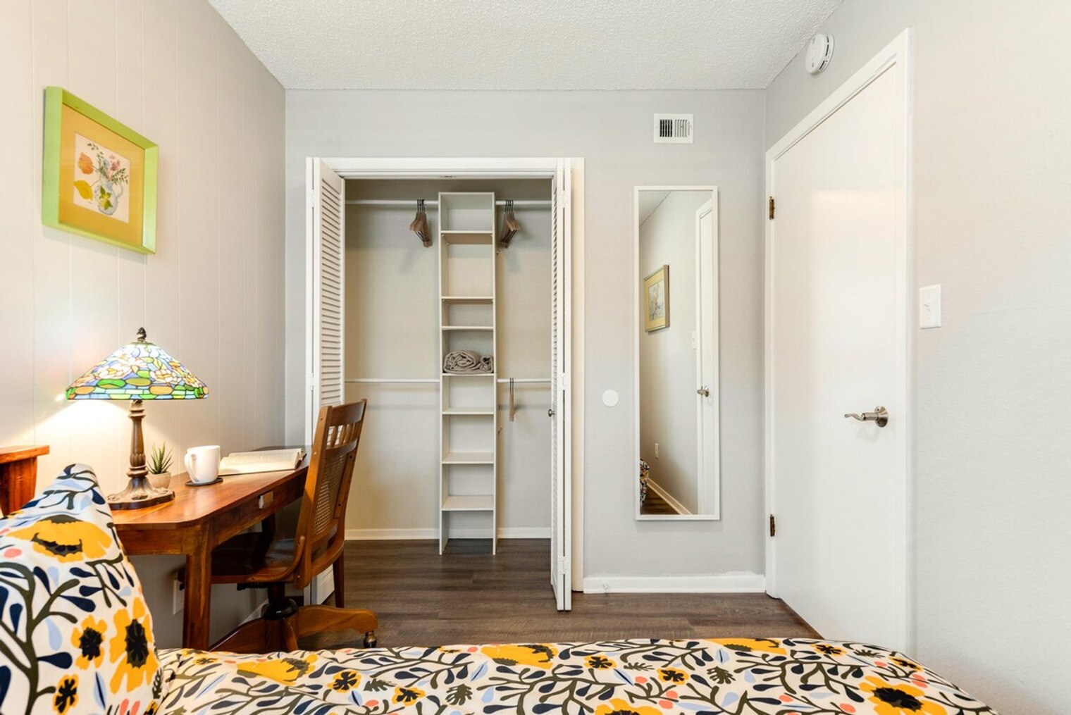 Building Photo - 2205 Spring Creek Dr