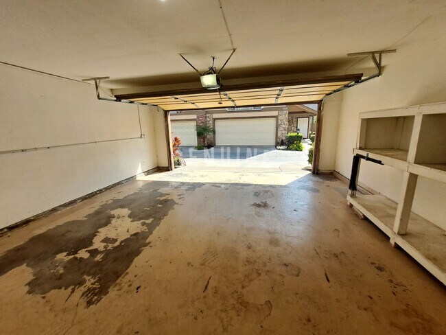 Building Photo - 11021 Cobblestone Ln