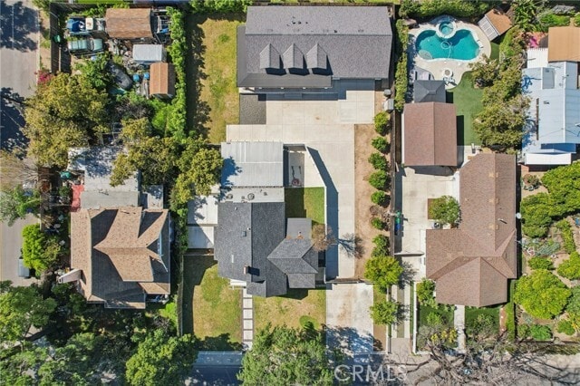 Building Photo - 230 S B St