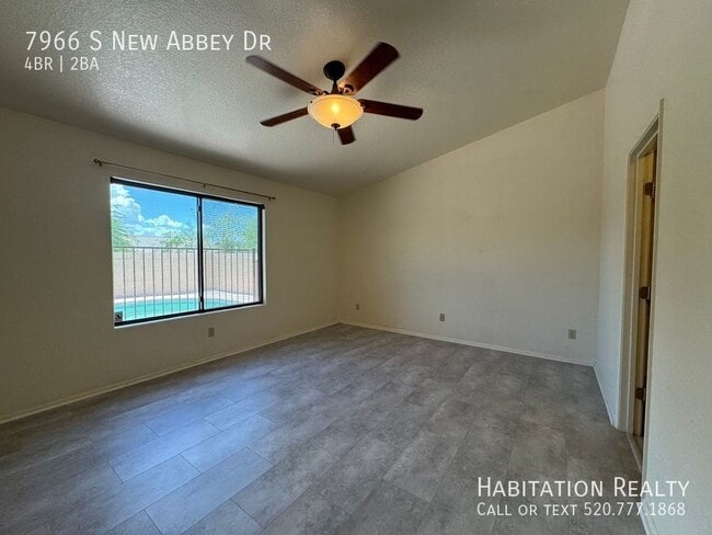 Building Photo - 7966 S New Abbey Dr