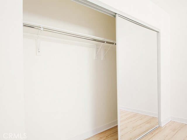 Building Photo - 2027 Vista Del Mar Ave