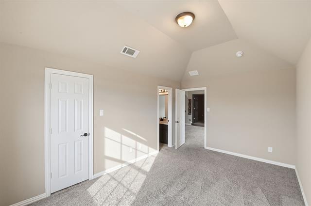 Building Photo - 1604 Bonanza Ln