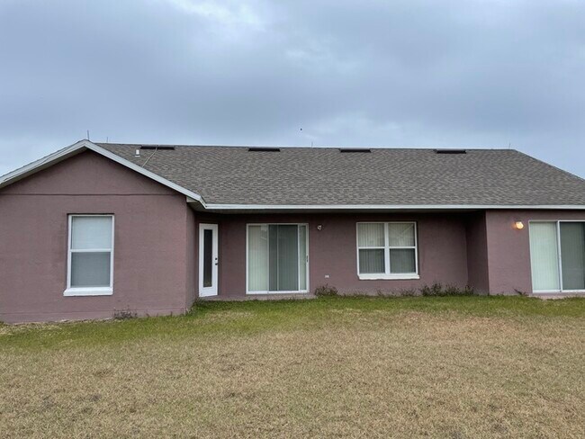 Building Photo - Great Home