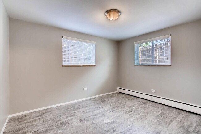 Building Photo - 2517 Kingston St