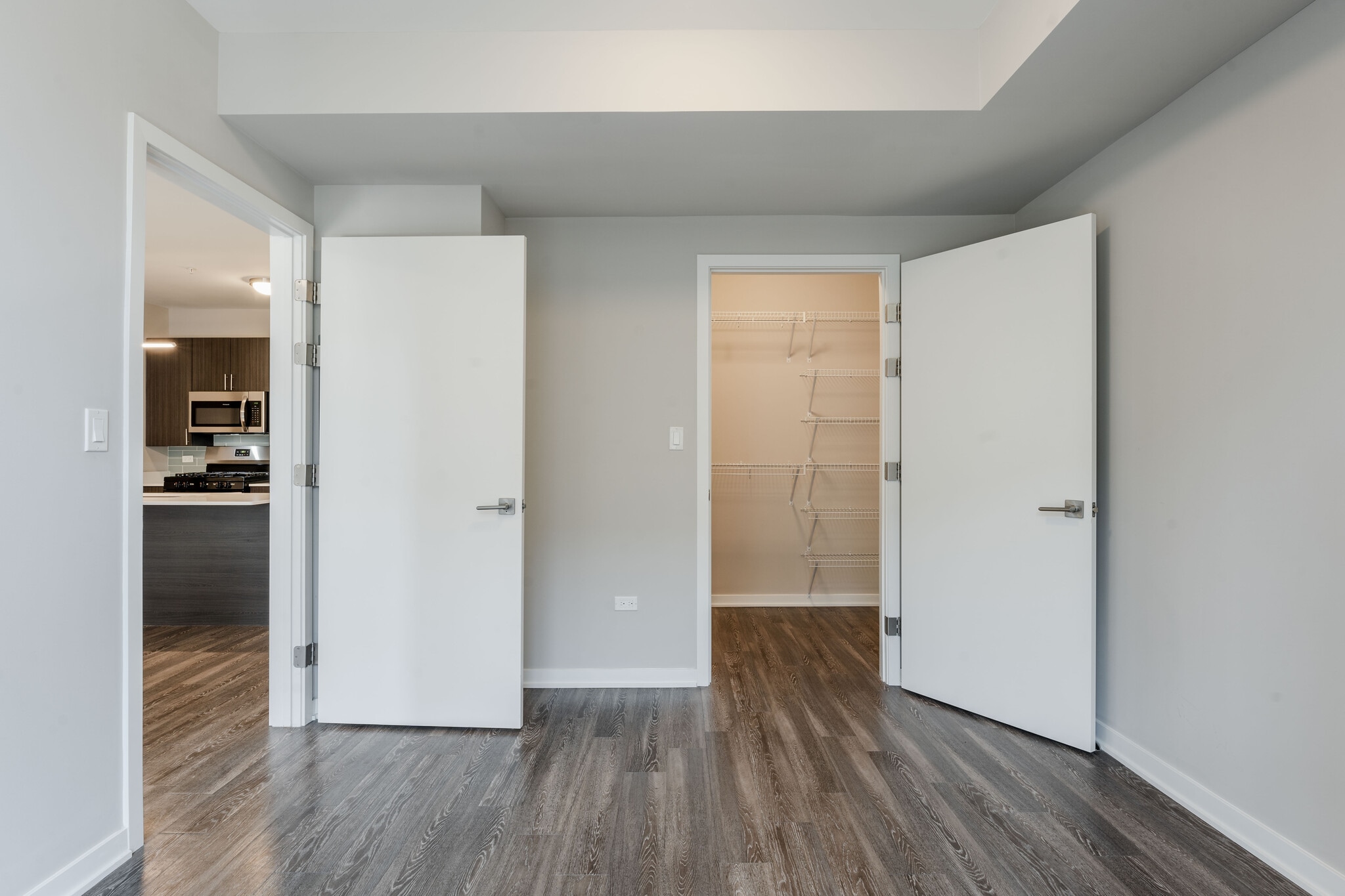 Building Photo - 301 W North Ave