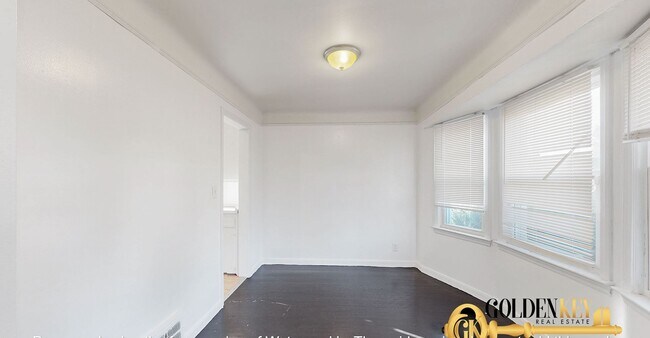 Building Photo - Eastside Detroit 3 bedroom Home Close to A...