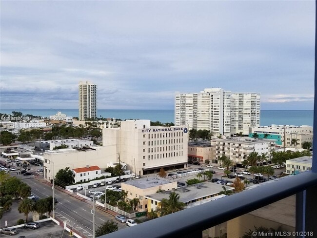 Building Photo - 401 69th St