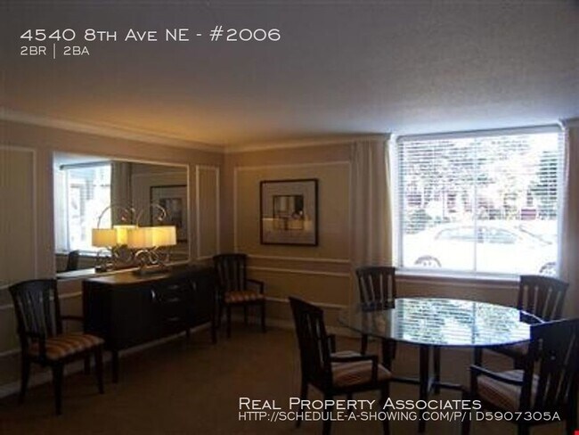 Building Photo - 4540 8th Ave NE