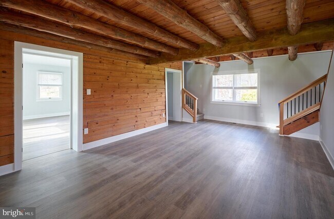 Building Photo - 4325 Lehnenberg Rd
