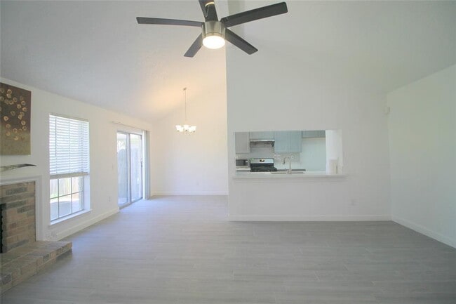 Building Photo - 3107 E Heatherock Cir