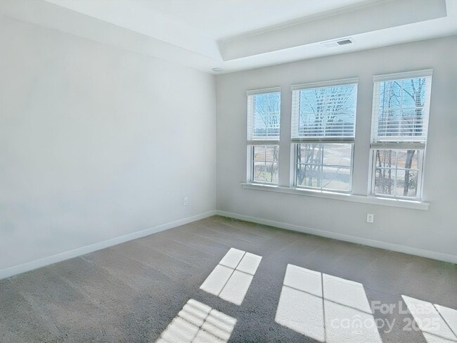 Building Photo - 14105 Alley Mae Aly