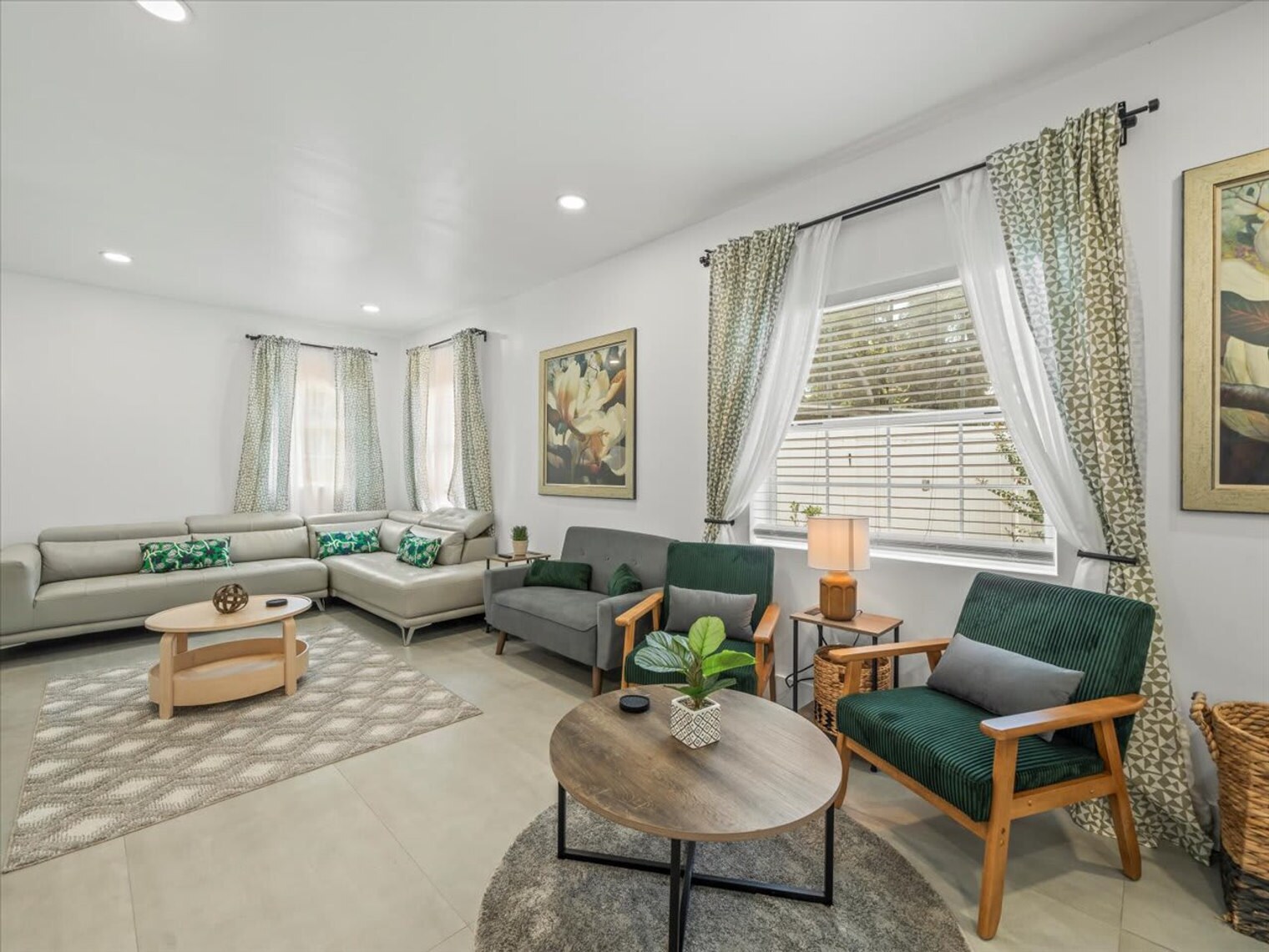 Building Photo - 3811 River Grove Ct