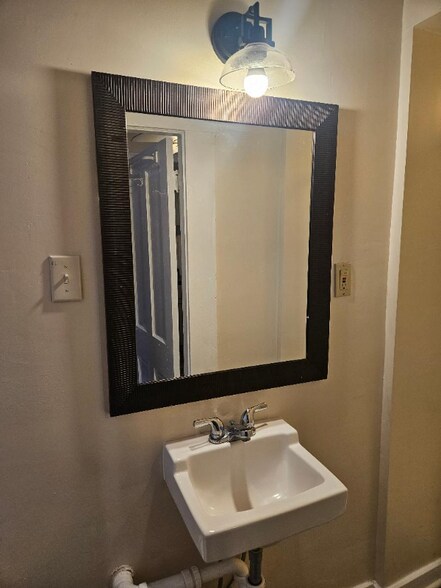 Building Photo - 120 W 5th Ave