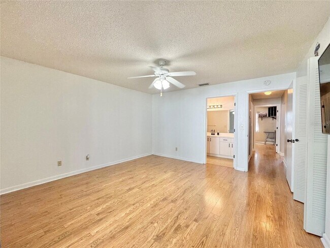 Building Photo - 398 Winter Ridge Blvd