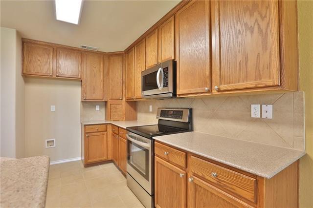 Building Photo - 2012 Meadow View Dr