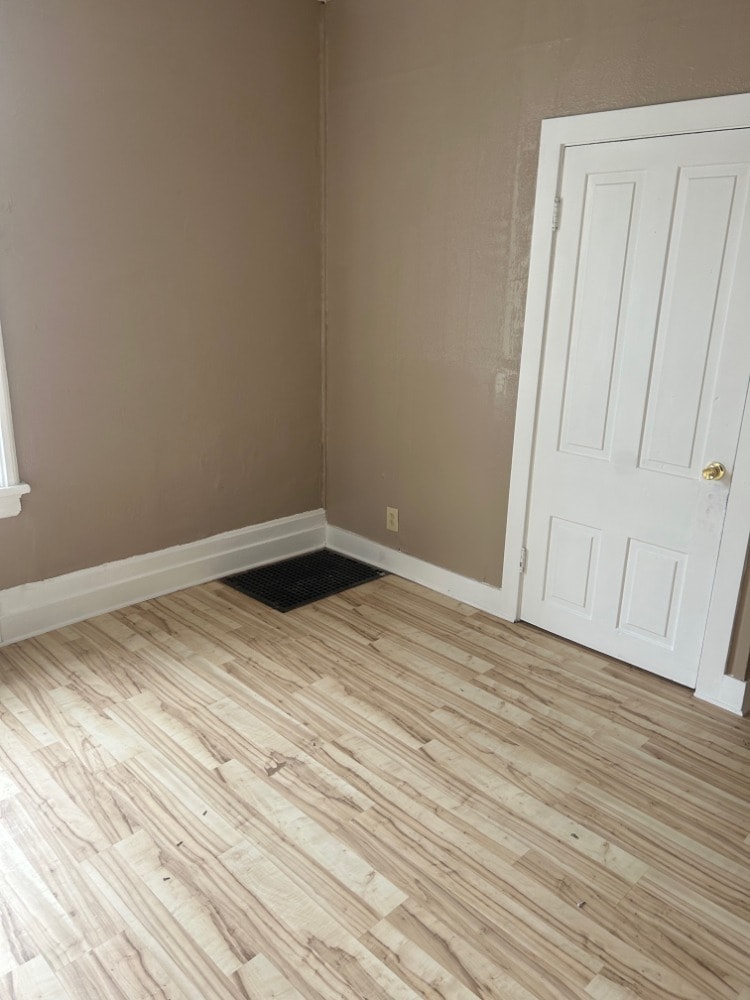 Building Photo - 46 S Monroe St