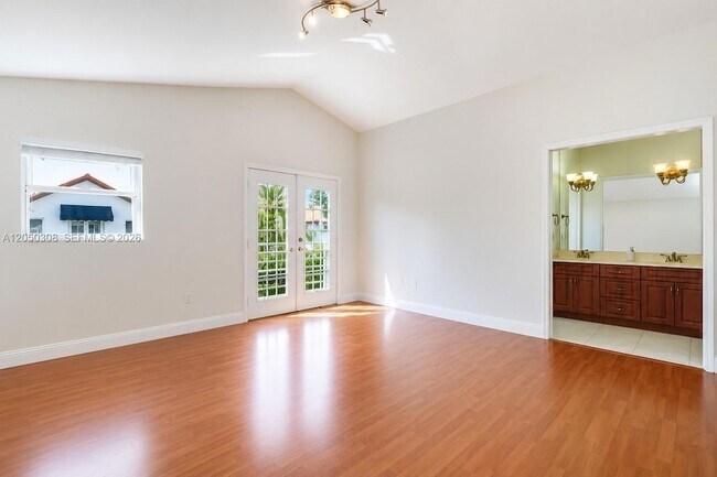 Building Photo - 1843 SW 138th Ave