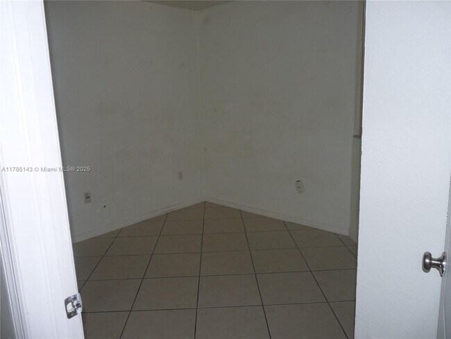 Building Photo - 8980 W Flagler St
