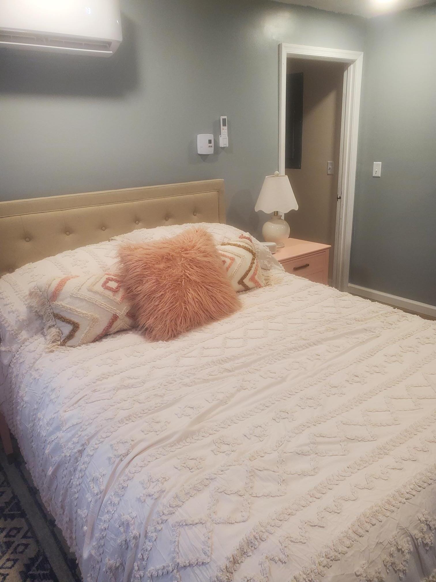 main bedroom - 160 Twin Oaks Farm Ln