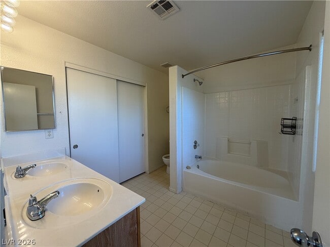 Building Photo - 10381 Coyote Cub Ave
