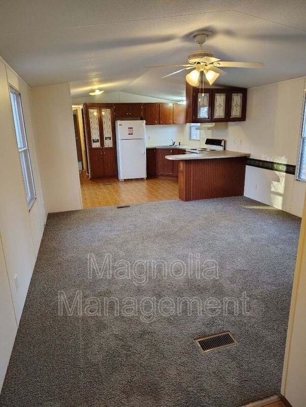 Building Photo - 441 Hunter Rd