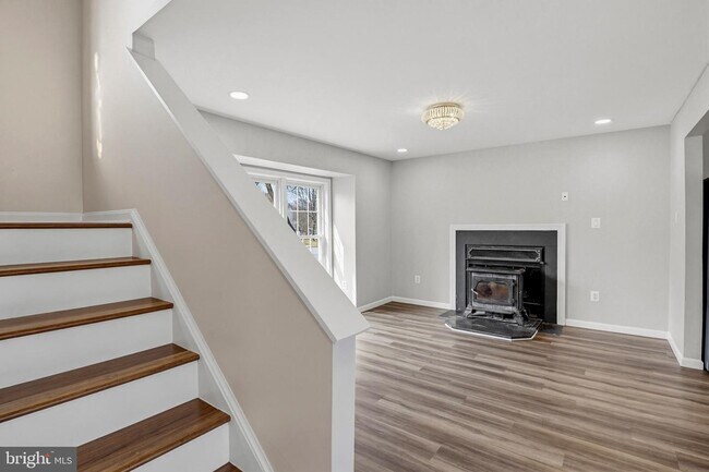 Building Photo - 15123 Philip Lee Rd