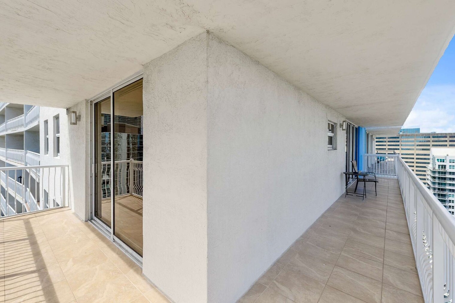 Building Photo - 1200 Brickell Bay Dr