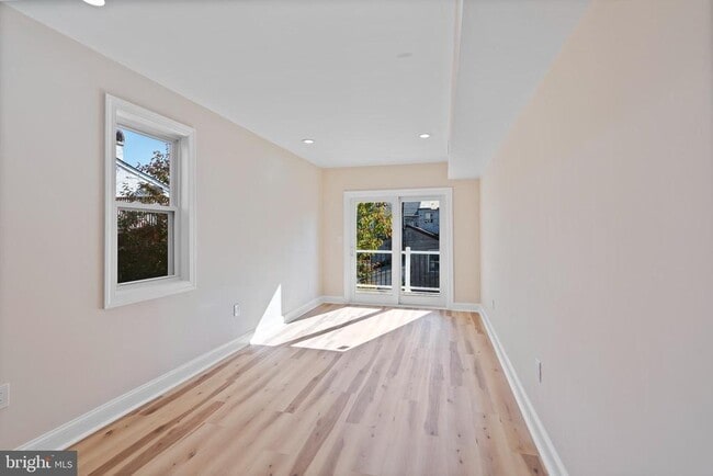 Building Photo - 919 Stiles St