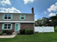 Building Photo - 41729 Broquet Dr
