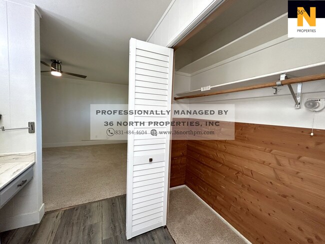 Building Photo - 11740 Tam O'Shanter Dr
