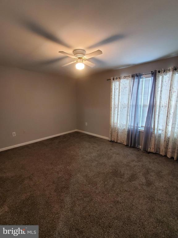 Building Photo - 573 Highland Towne Ln