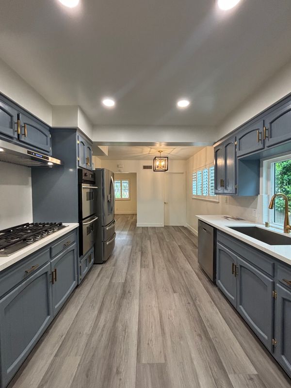 Building Photo - 8356 Vanalden