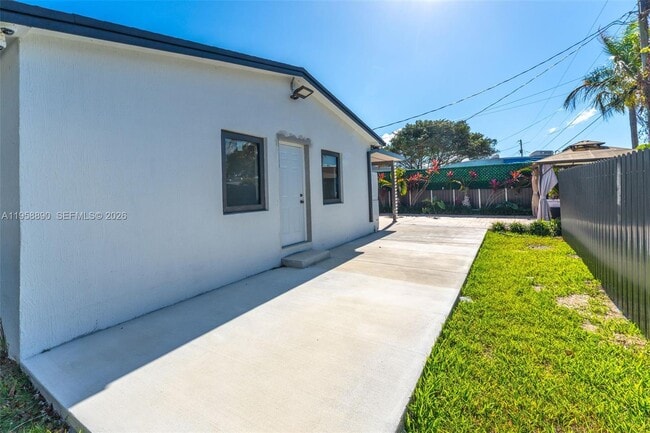 Building Photo - 20000 Eagle Nest Rd