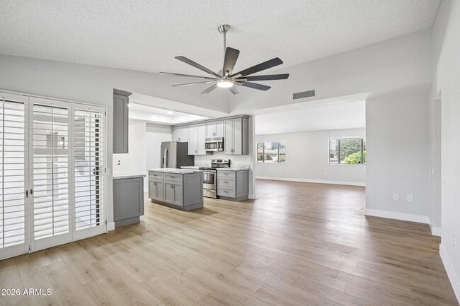 Building Photo - 12839 W Blue Bonnet Dr