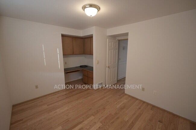 Building Photo - 1+ bed 2 bath home on a quiet cul-de-sac in Sequim