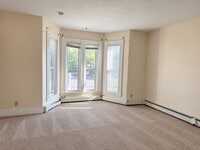 Building Photo - 106 Monk St