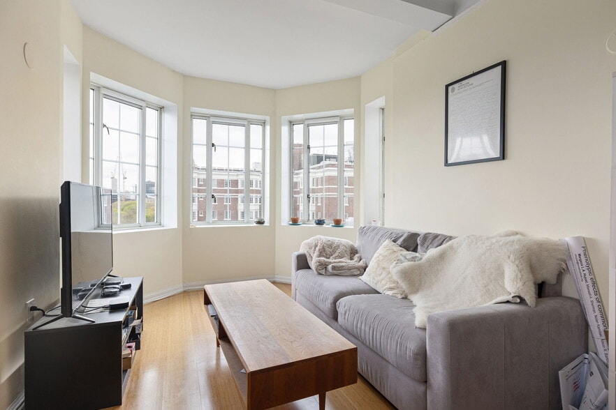 Building Photo - 20 Chapel St